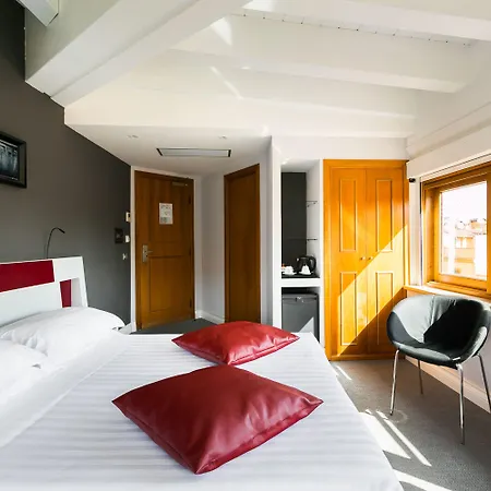 Отель La Rovere