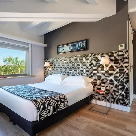 Ξενοδοχείο La Rovere 4*